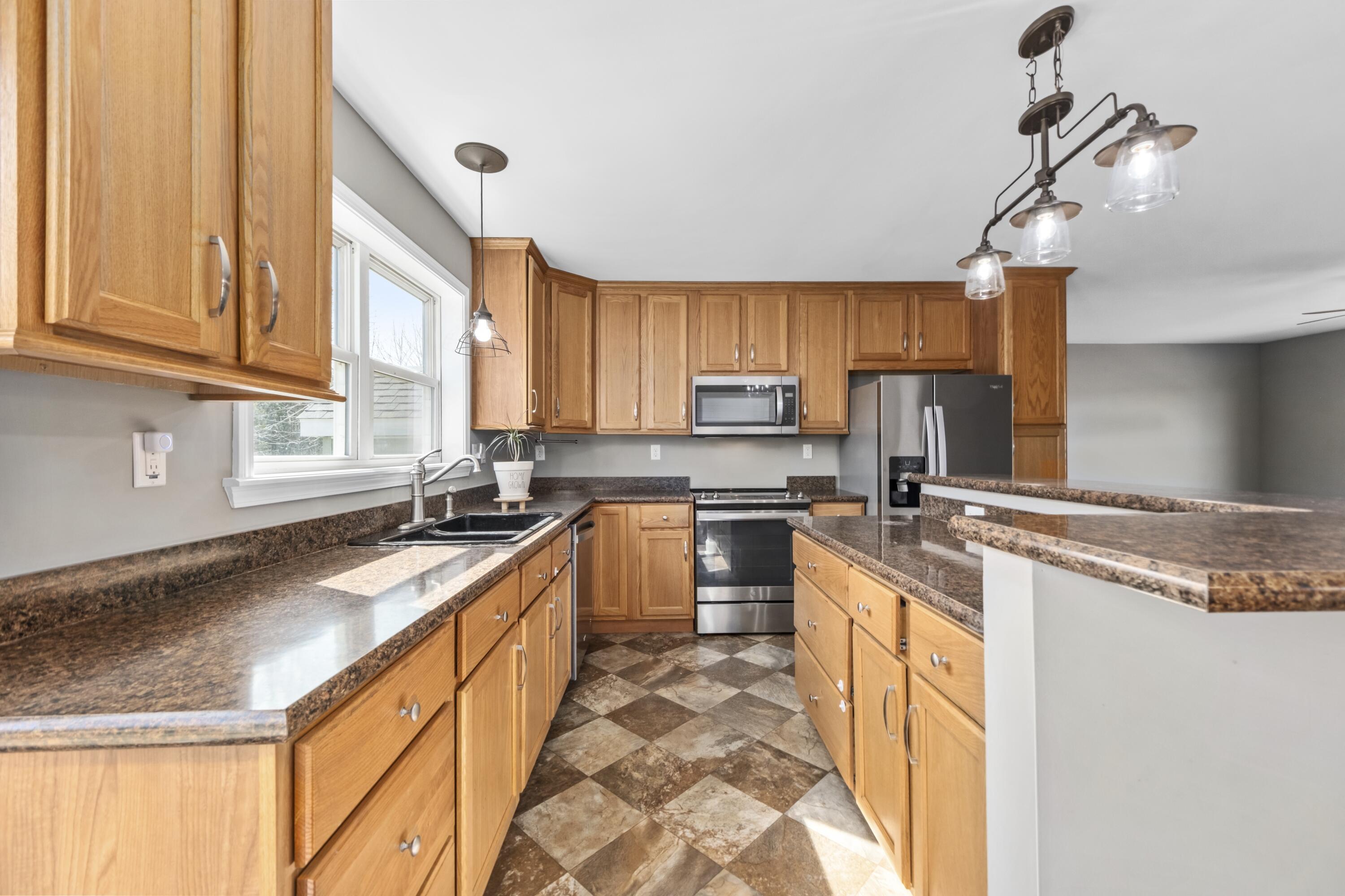 11 Meadow Lane Cushing ME 04563