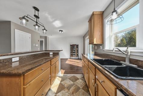 11 Meadow Lane Cushing ME 04563