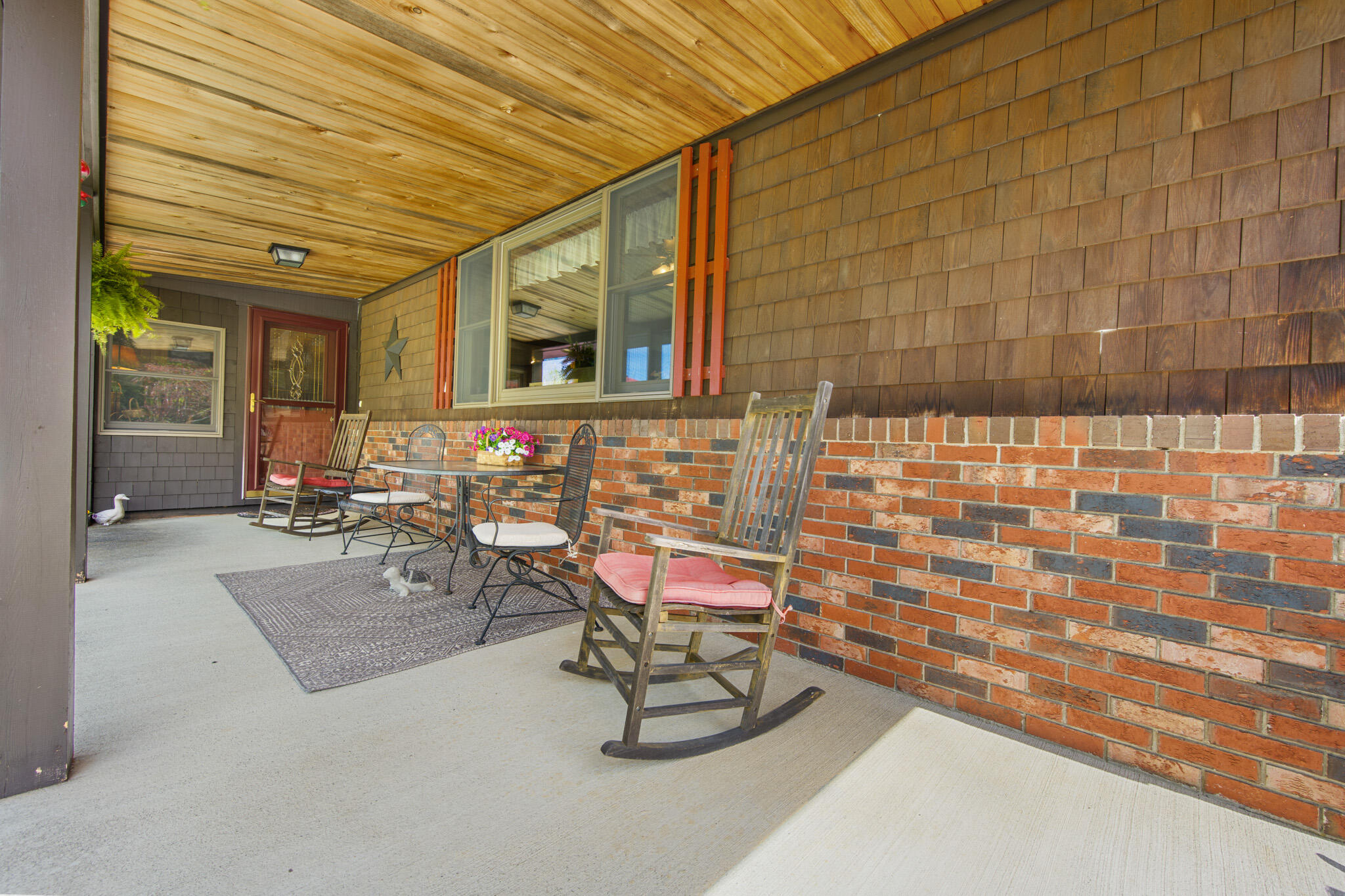 121 Hartford Lane Sangerville ME 04479