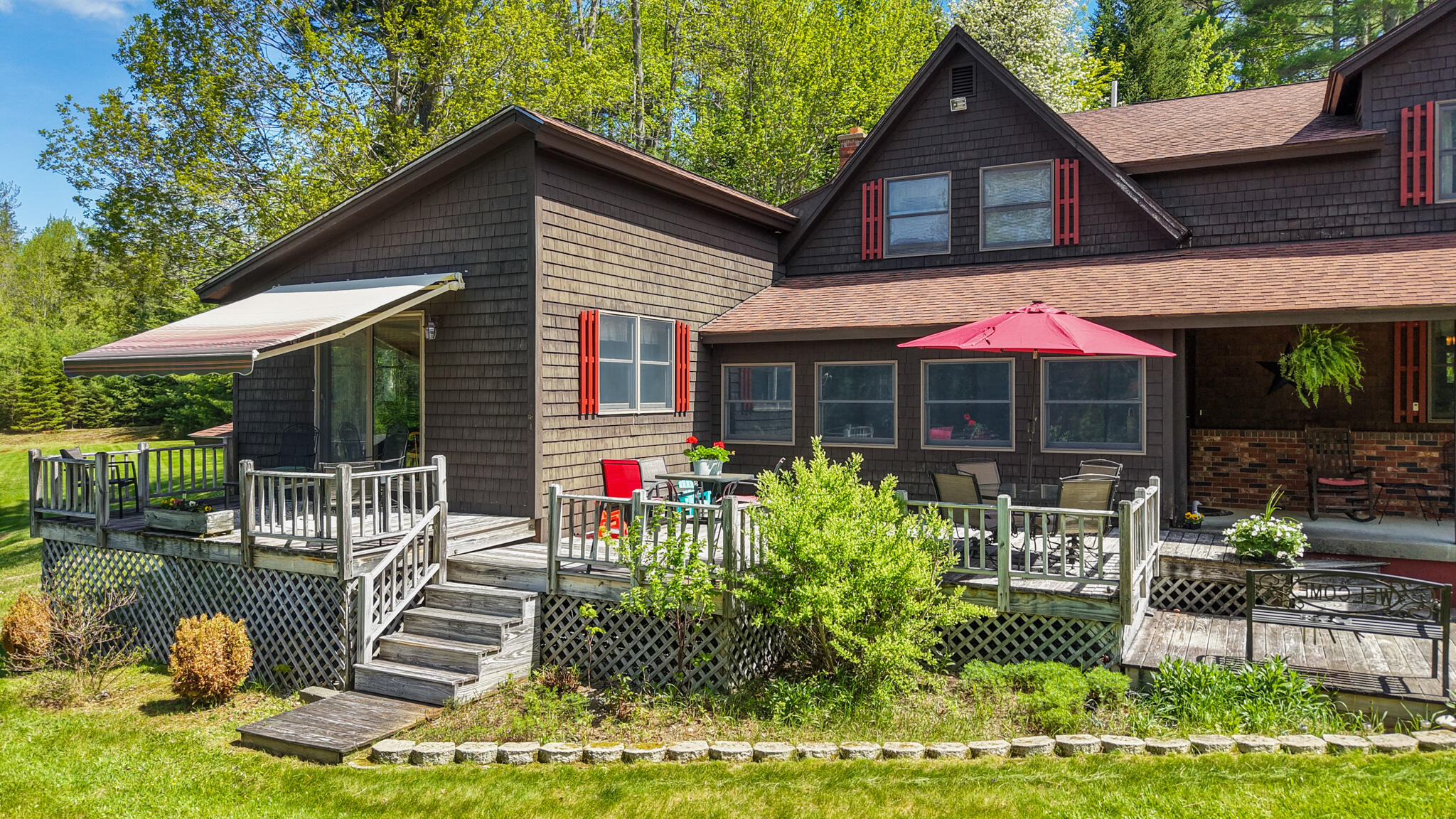 121 Hartford Lane Sangerville ME 04479