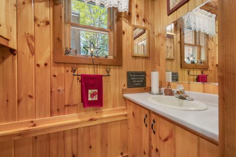 121 Hartford Lane Sangerville ME 04479