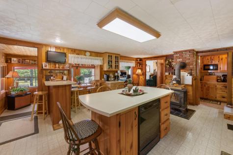 121 Hartford Lane Sangerville ME 04479