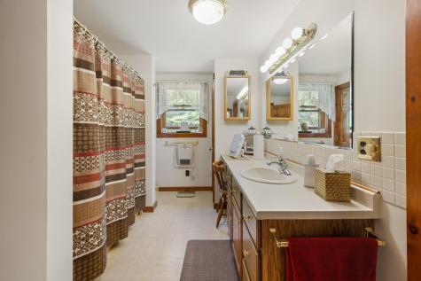 121 Hartford Lane Sangerville ME 04479