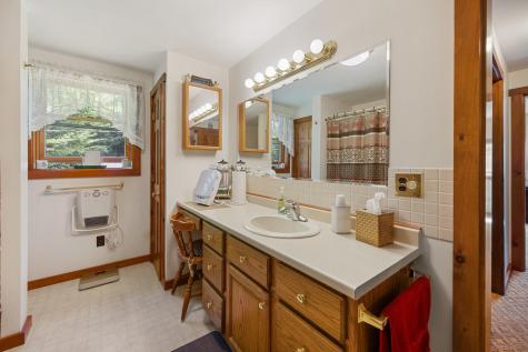 121 Hartford Lane Sangerville ME 04479