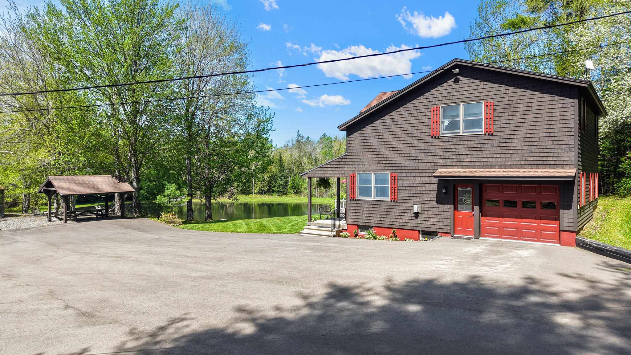 121 Hartford Lane Sangerville ME 04479