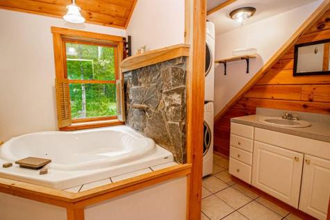 172 Swan Road New Sharon ME 04955
