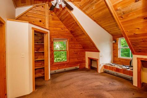 172 Swan Road New Sharon ME 04955