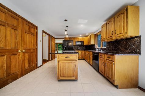 11 Heritage Lane Falmouth ME 04105