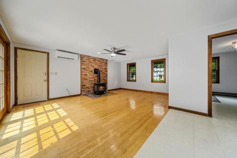 11 Heritage Lane Falmouth ME 04105