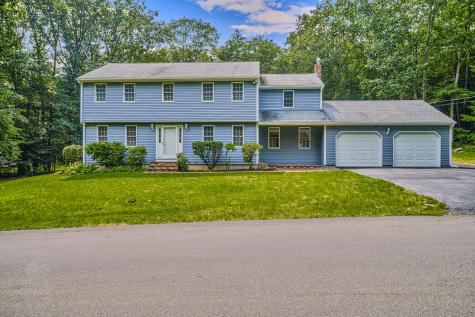 11 Heritage Lane Falmouth ME 04105