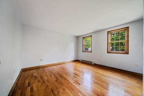 11 Heritage Lane Falmouth ME 04105