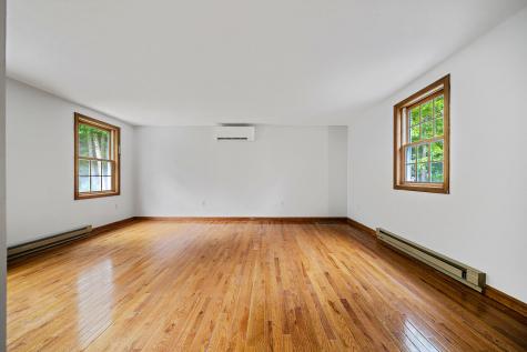 11 Heritage Lane Falmouth ME 04105