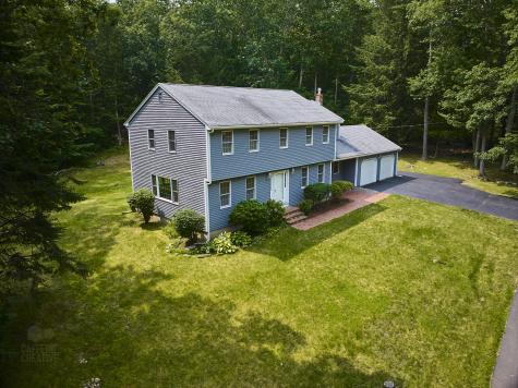11 Heritage Lane Falmouth ME 04105