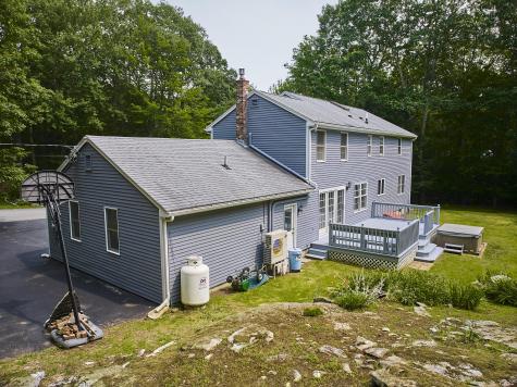 11 Heritage Lane Falmouth ME 04105