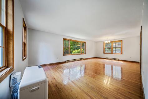 11 Heritage Lane Falmouth ME 04105