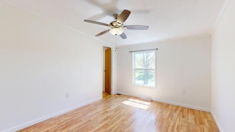 155 Town And Country Drive Norway ME 04268