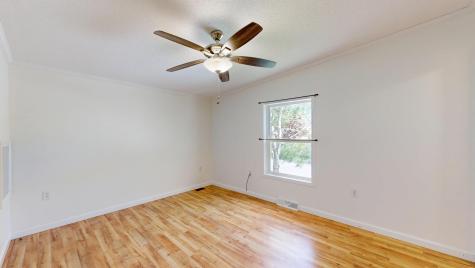 155 Town And Country Drive Norway ME 04268
