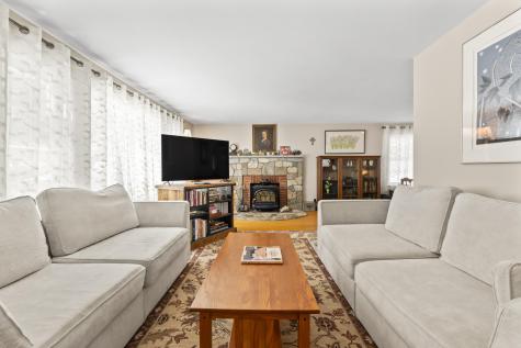 47 Pleasant Hill Road Falmouth ME 04105