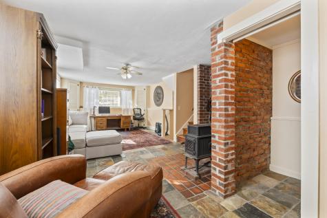 47 Pleasant Hill Road Falmouth ME 04105