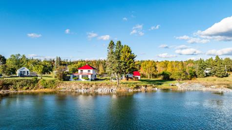 1723 Us 1 Highway Sullivan ME 04664