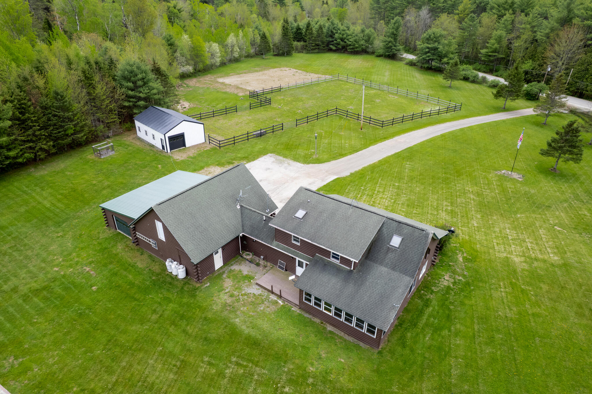 118 County Woods Road Newport ME 04953