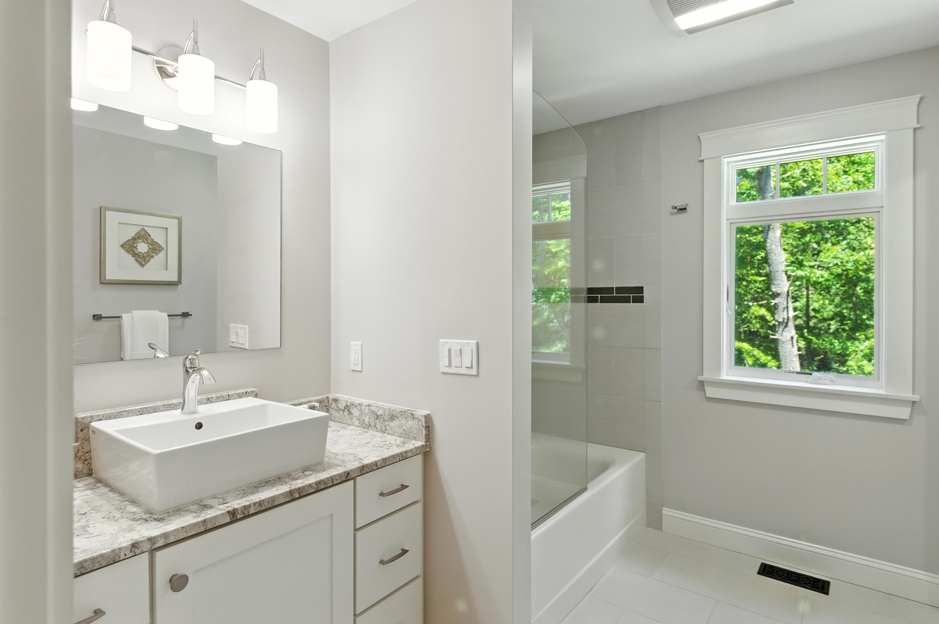 46 Windward Shore Road Raymond ME 04071