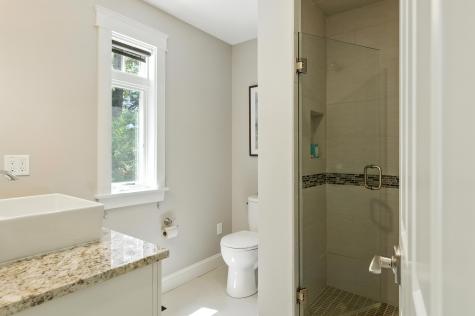 46 Windward Shore Road Raymond ME 04071