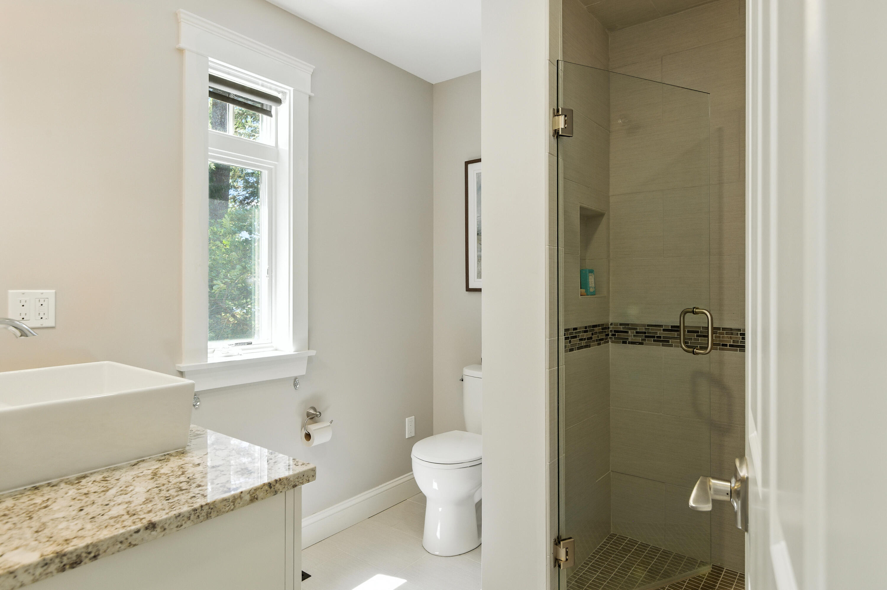 46 Windward Shore Road Raymond ME 04071