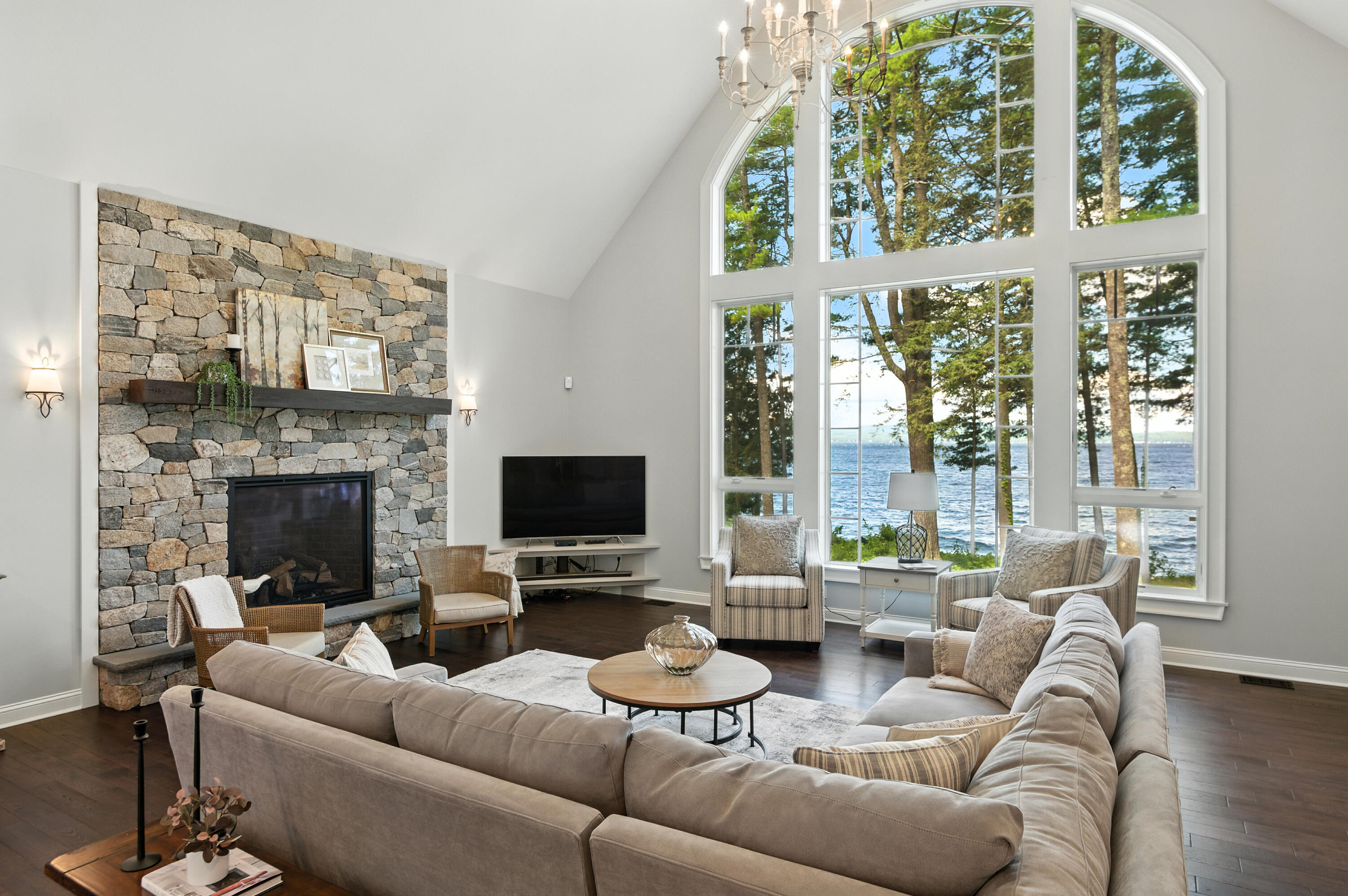 46 Windward Shore Road Raymond ME 04071