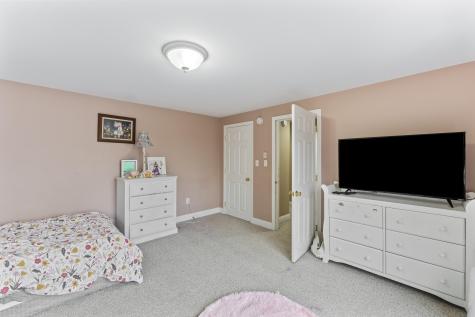 60 Merrifield Court Wells ME 04090