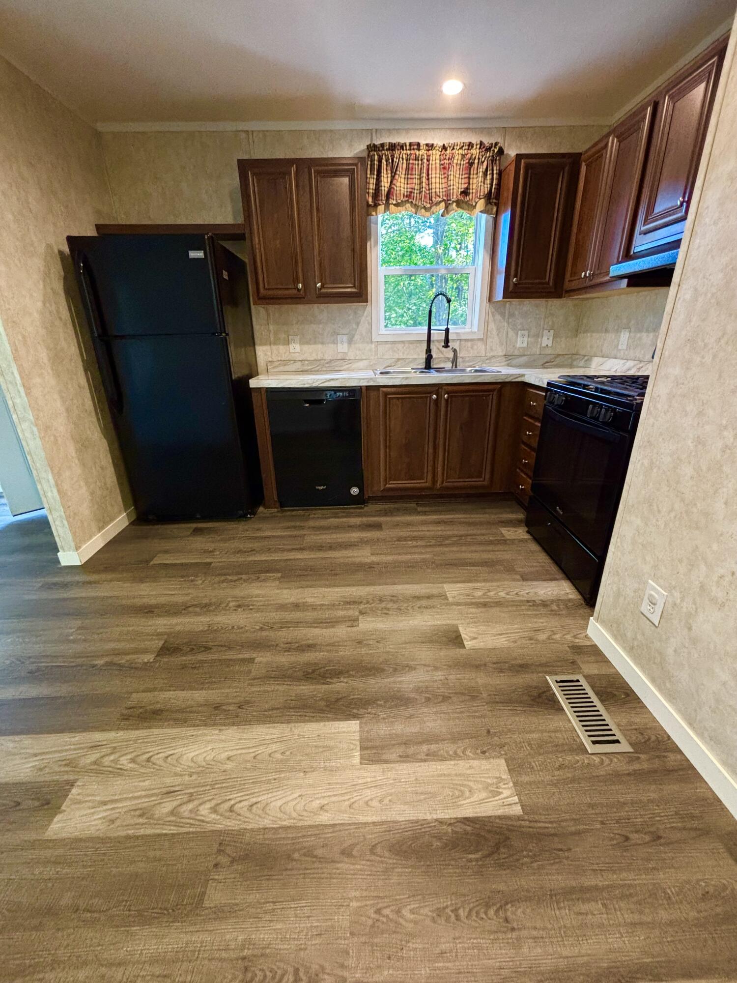 63 Pond Street Bucksport ME 04416