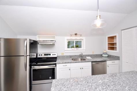 32 Water Street Kennebunk ME 04043