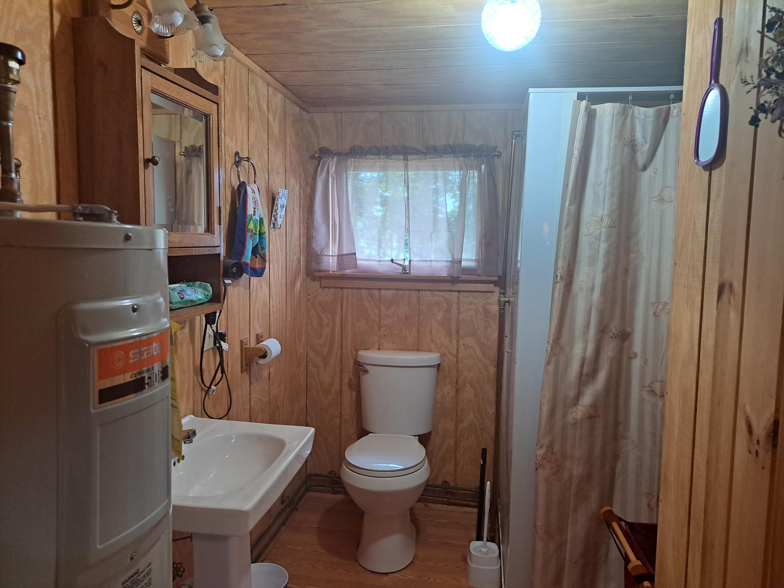 129 Cardinal Lane Dexter ME 04930