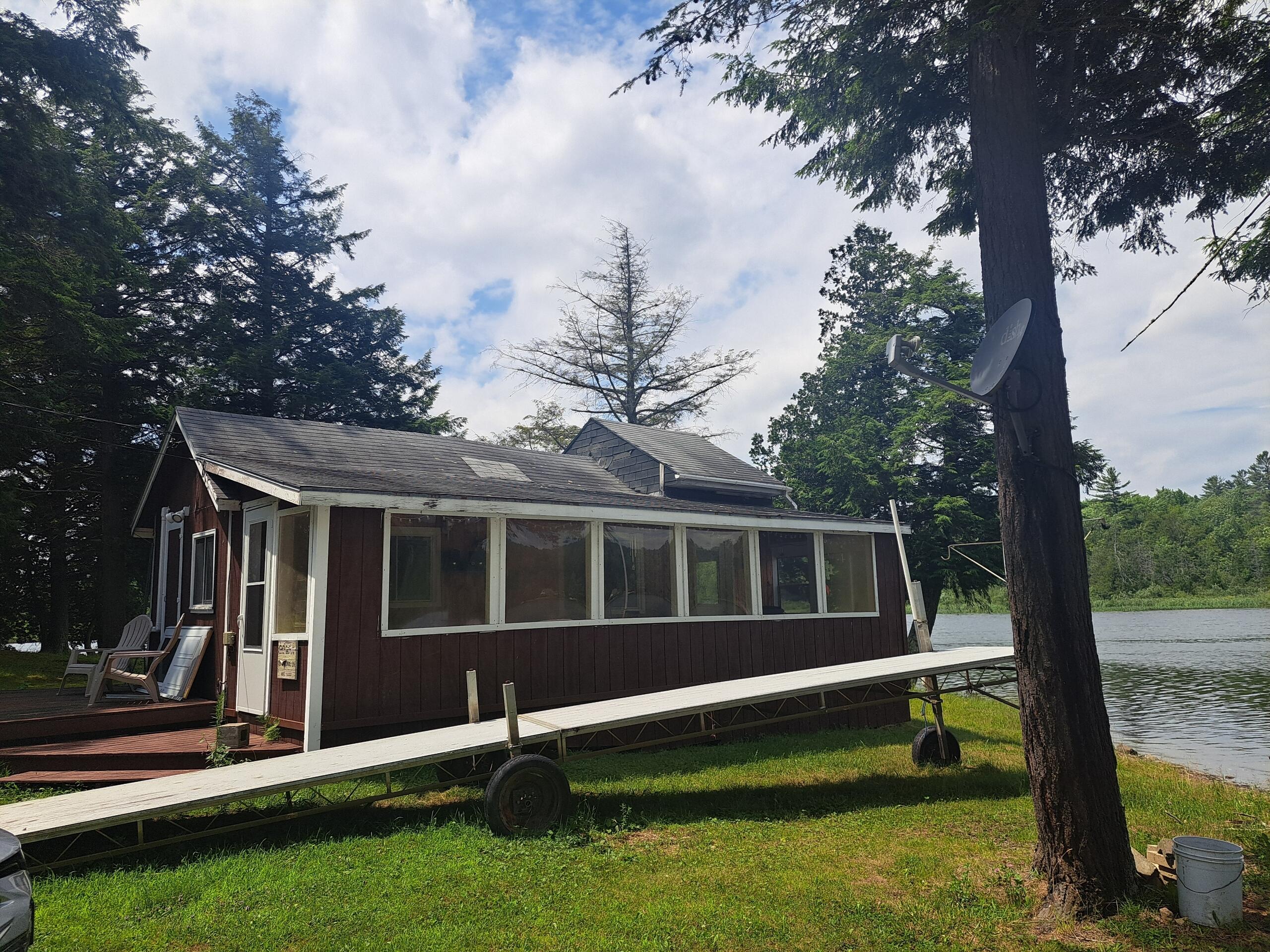 129 Cardinal Lane Dexter ME 04930