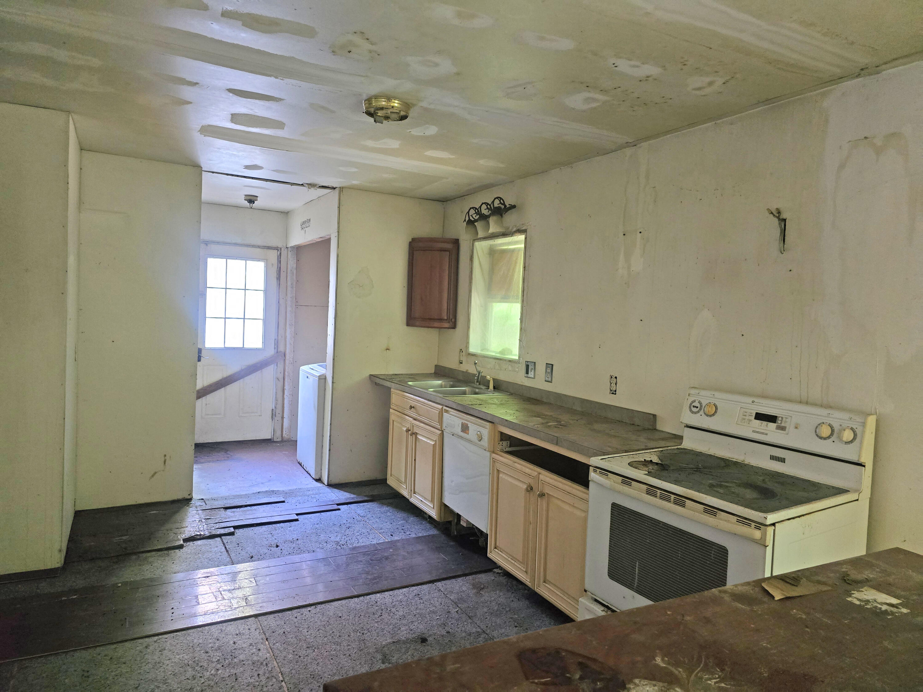 157 Ralph Richardson Road Norway ME 04268