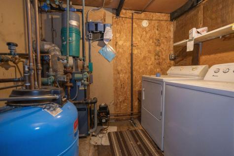 72 Main Street Peru ME 04290