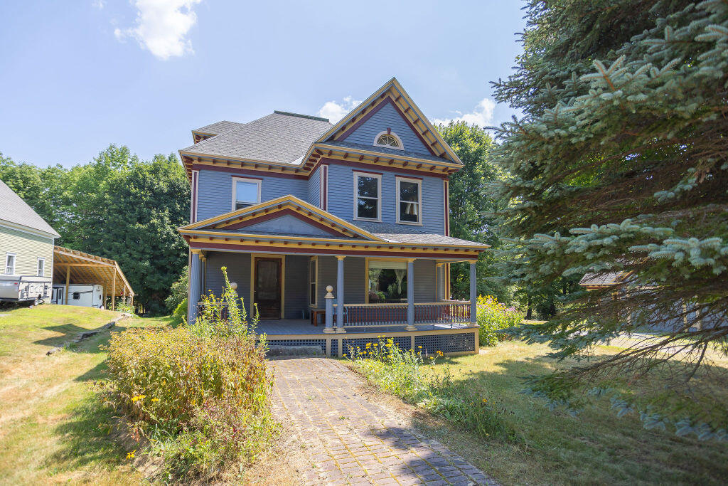 72 Main Street Peru ME 04290