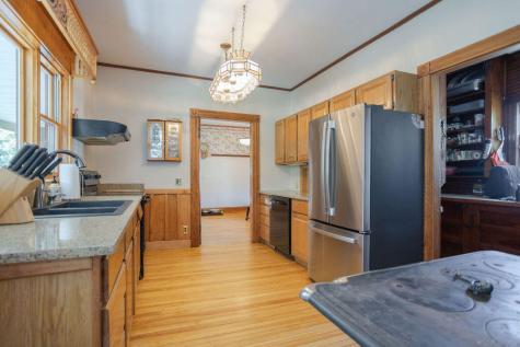 72 Main Street Peru ME 04290