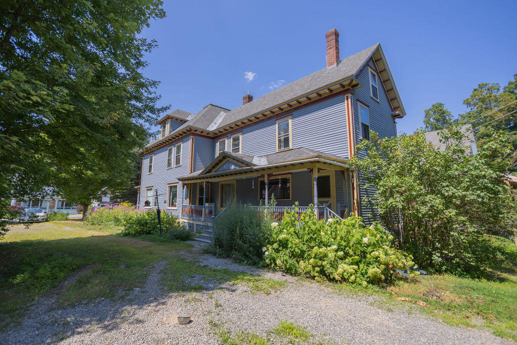 72 Main Street Peru ME 04290