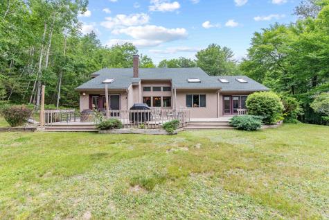 3 Country Lake Drive Naples ME 04055