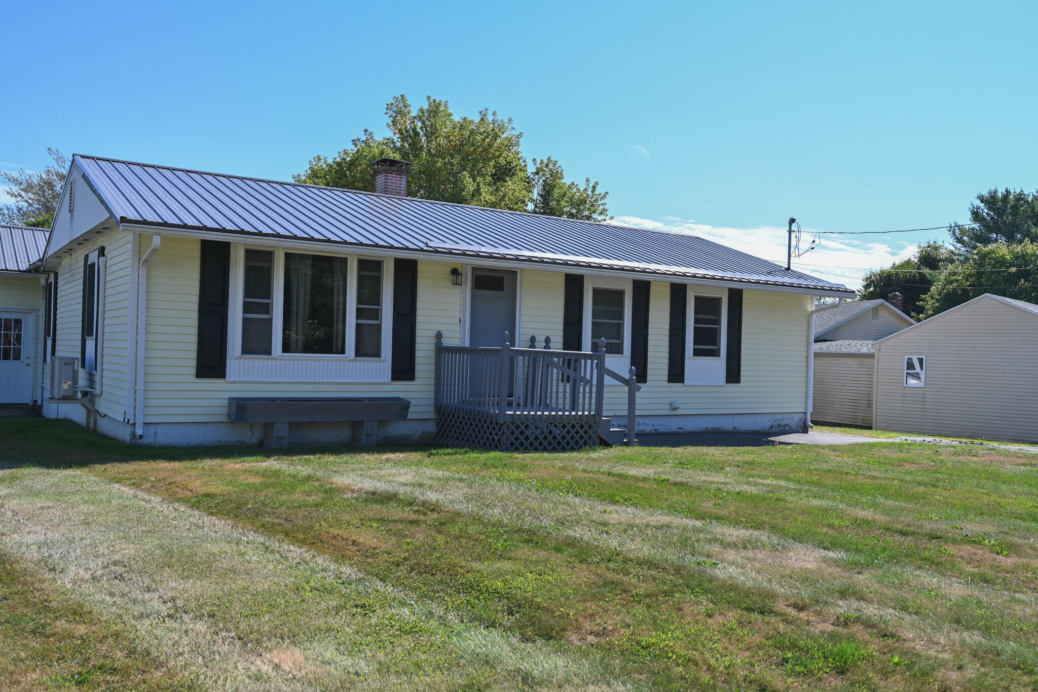 22 Wheelden Heights Hampden ME 04444