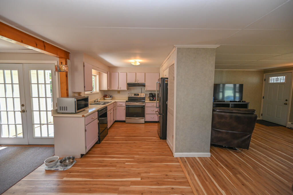 22 Wheelden Heights Hampden ME 04444