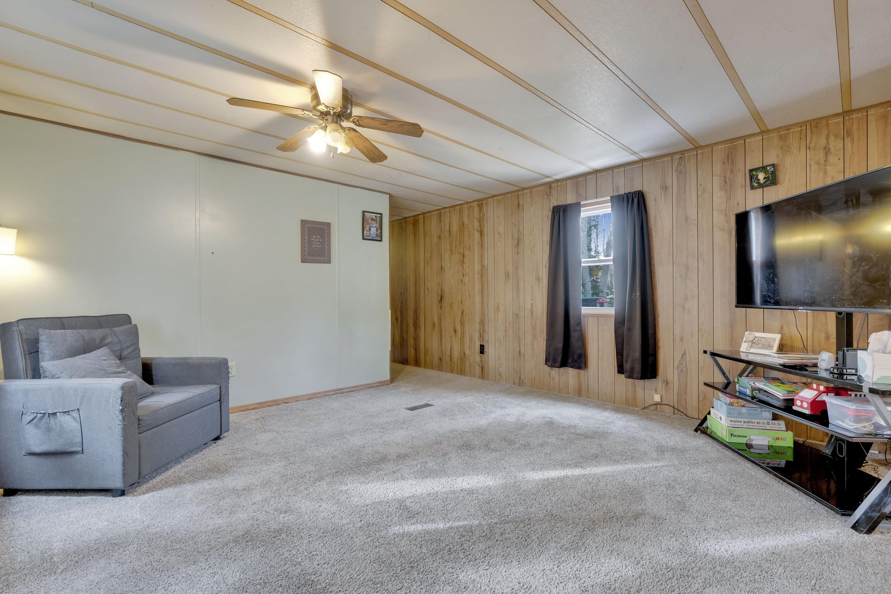 17 Red Fox Lane Sanford ME 04073