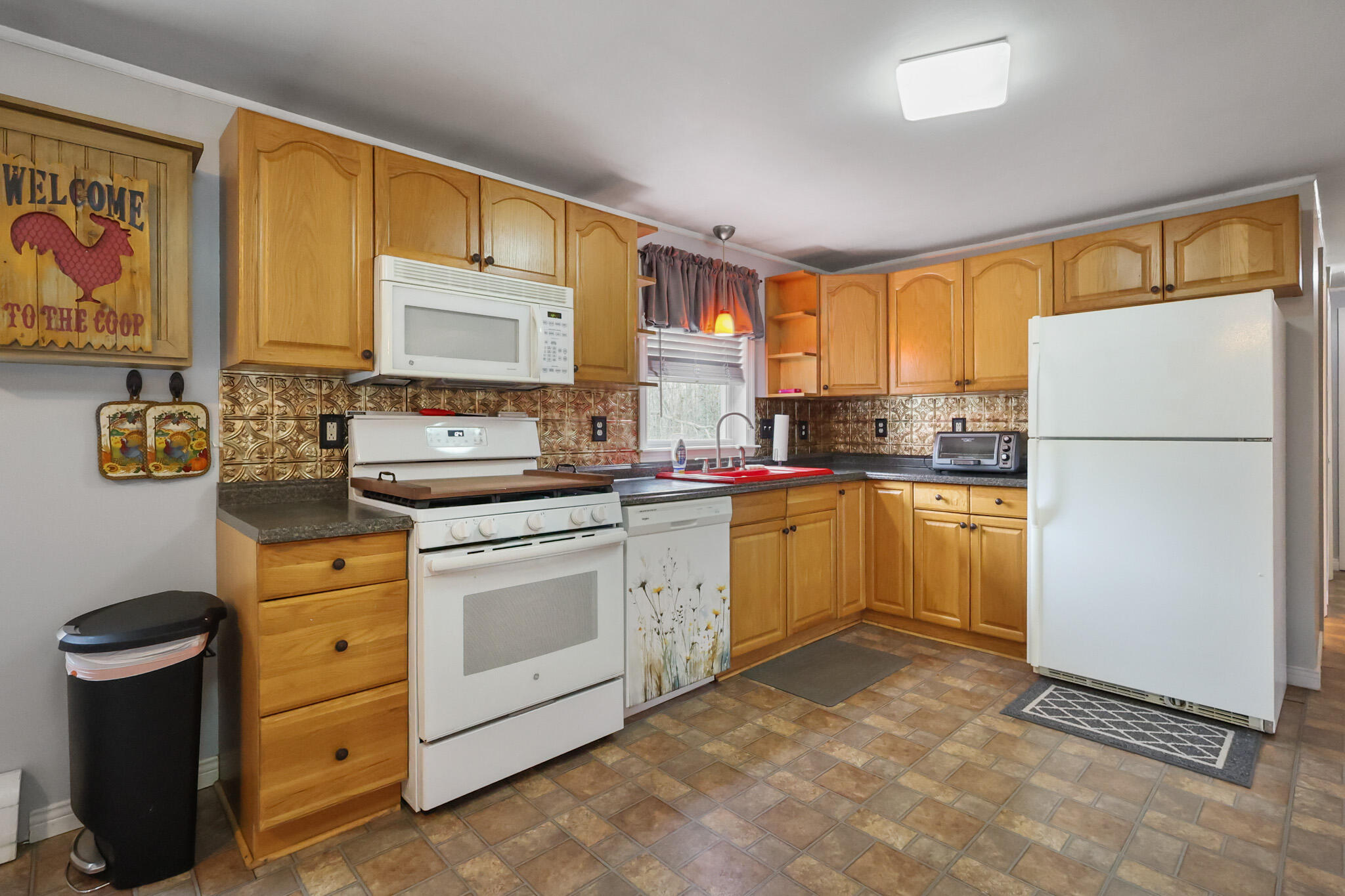 190 Transalpine Road Lincoln ME 04457