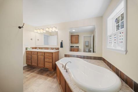 811 Newbury Neck Road Surry ME 04684