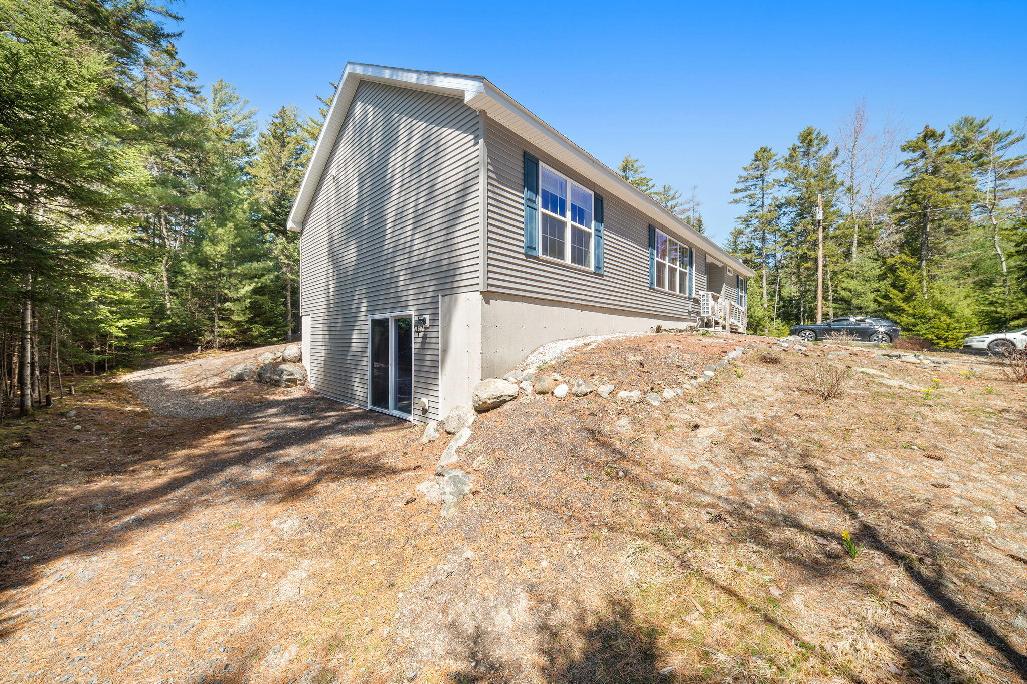 811 Newbury Neck Road Surry ME 04684