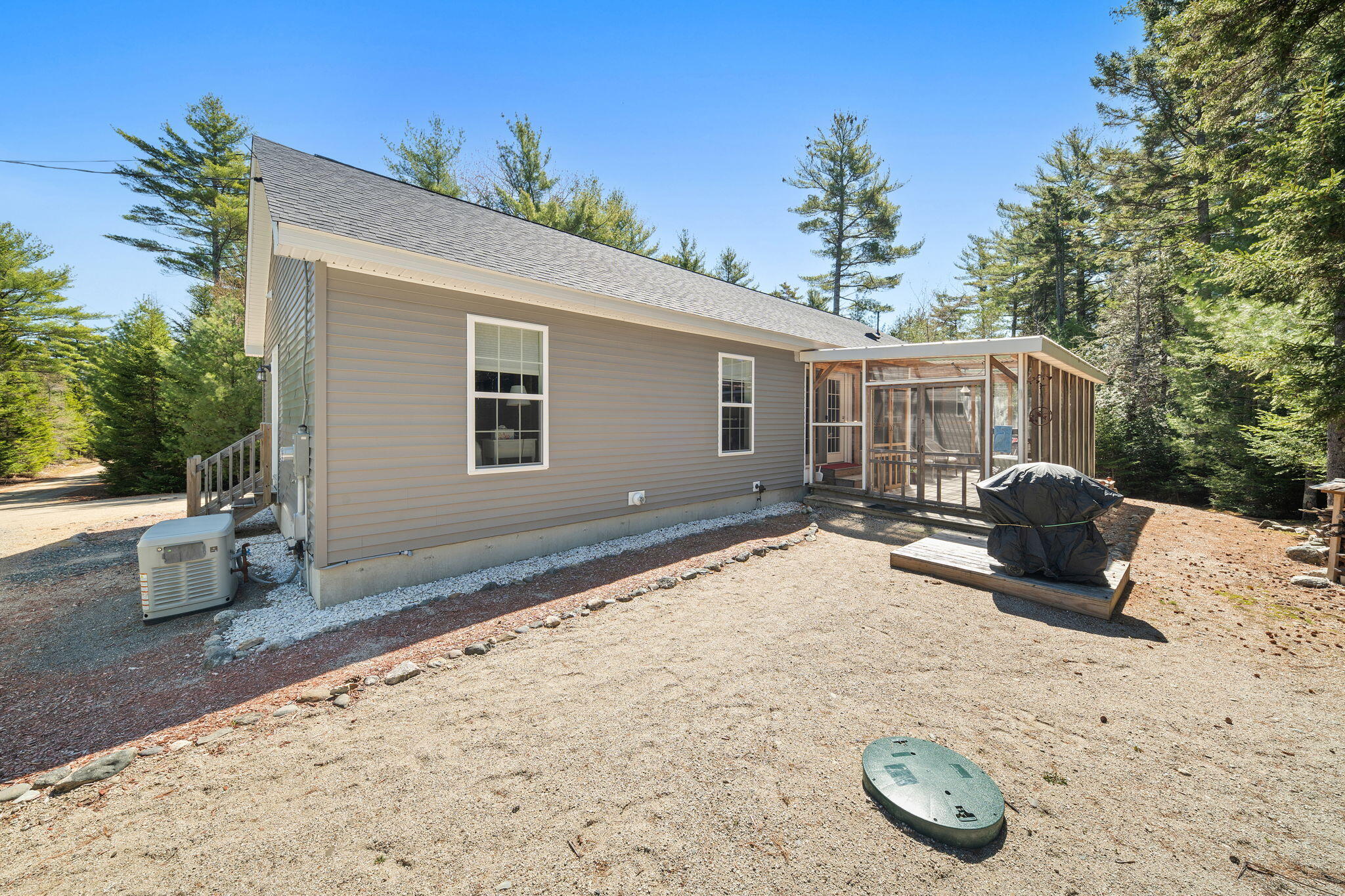 811 Newbury Neck Road Surry ME 04684