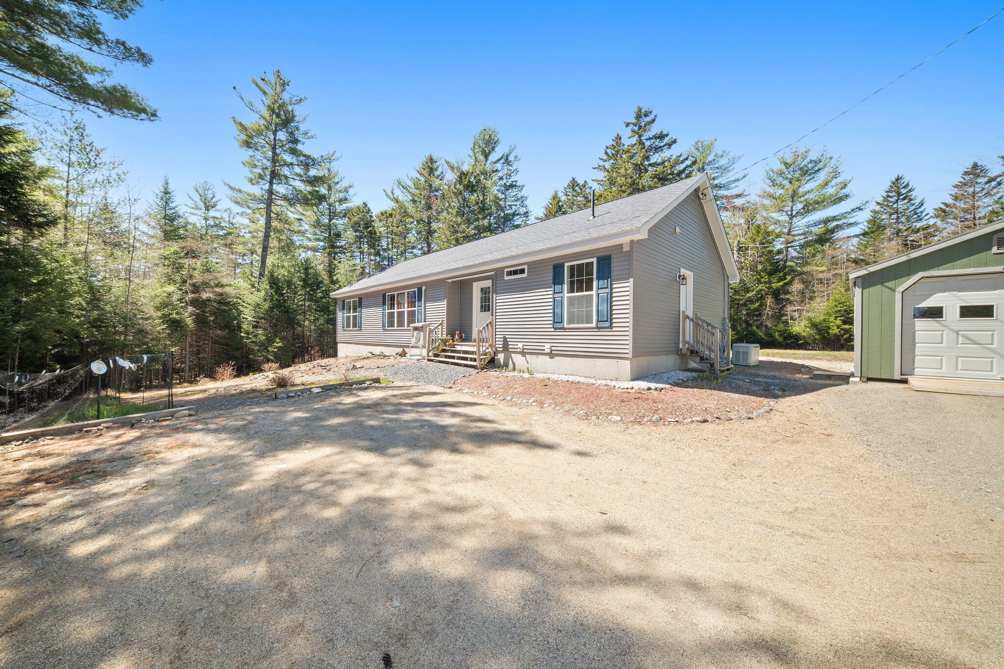 811 Newbury Neck Road Surry ME 04684
