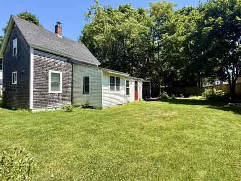 15 Carrolls Lane Rockland ME 04841