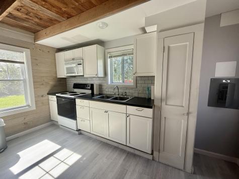 15 Carrolls Lane Rockland ME 04841